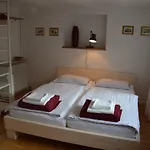 Panorama-blick Miltenberg, 3 Pers., Zentr., Am Main, Terrasse, Bootverleih, P Appartamento *